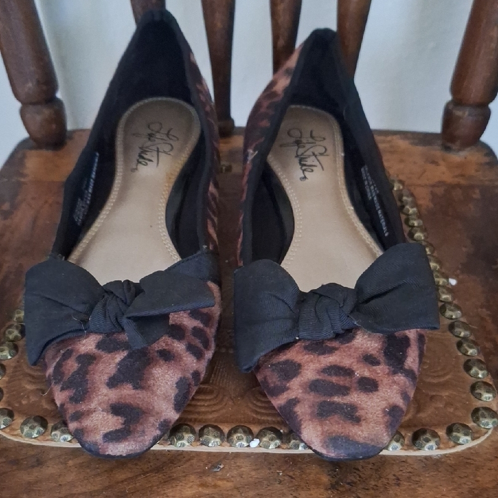 Life Stride Flicker Leopard Print Flats with Black Bow